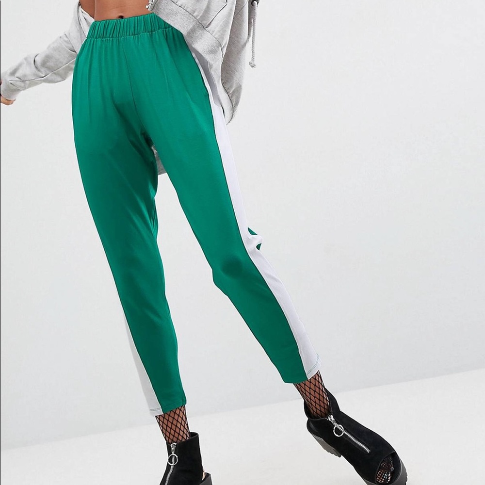 Peg Leg Pant With Side Stripe
